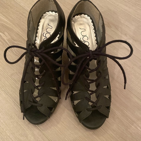 Peep toe lace up wedges - Picture 1 of 4